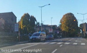 Viterbo - Incidente in viale Capocci - Polizia locale sul posto