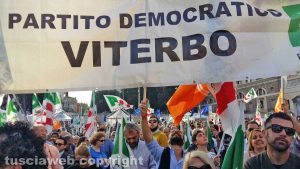 Roma - I viterbesi alla manifestazione del Pd per il sì al referendum costituzionale
