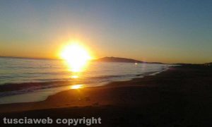 Pescia Romana - Tramonto sul mare
