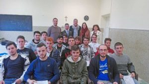 Consegna gli attestati