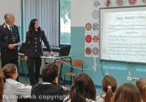 Gli agenti della polizia locale a lezione