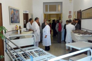 Tarquinia - Il Lions club dona due letti all'ospedale