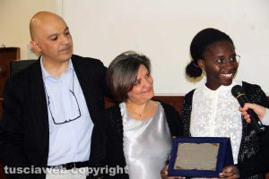 Viterbo - Buratti - Premio bontà - Alessandra con Salvatore e Paola Centamore