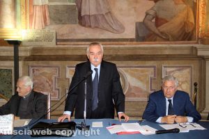Viterbo - La presentazione del libro su Petroselli - Don Angelo Mazzi, Ugo Sposetti e Leonardo Michelini