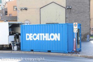 Viterbo - Decathlon - Lo stand agli Almadiani