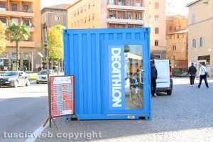Viterbo - Decathlon - Lo stand agli Almadiani