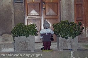 Viterbo - Caffeina christmas village - Elfi al quartiere San Pellegrino