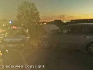 Viterbo - Scontro fra auto sulla Teverina, tre feriti