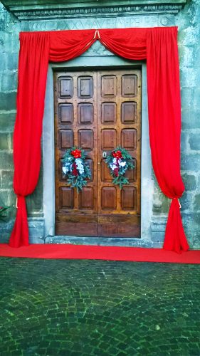 Marta - La porta della chiesa della madonna del monte nell'anno del Giubileo
