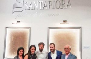 L'azienda Santafiora pietre al Marmomacc di Verona - Al centro lo chef Carlo Cracco