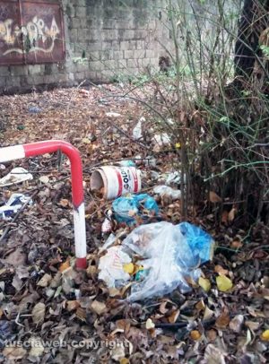 Viterbo - Il parcheggio di fronte a pratogiardino Lucio Battisti