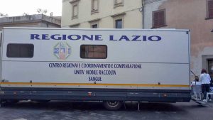 Tarquinia - Autoemoteca in piazza Cavour