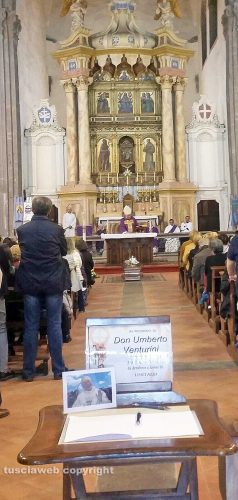 Tuscania - I funerali di don Umberto Venturini