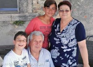 Vitorchiano - Ennio Cioccolanti con la moglie Ivana e i nipoti Leonardo e Lorenzo