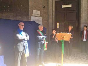 Viterbo - Al Buratti una targa per ricordare Luigi Petroselli