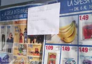 Viterbo - Furto all'Eurospin di Santa Barbara
