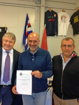 Fusco e Contardo con il sindaco di Amatrice