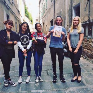 Acquapendente - Le ragazze del programma Intercultura