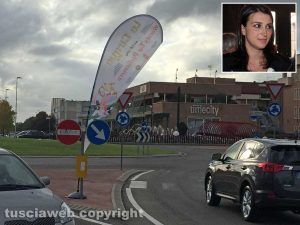 Viterbo - Circo in via Falcone e Borsellino - Nel riquadro la vicesindaca Luisa Ciambella