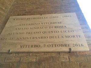 Viterbo - Al Buratti una targa per ricordare Luigi Petroselli