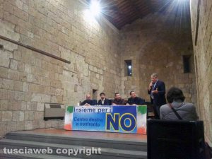 Tuscania - L'incontro per il No del centrodestra