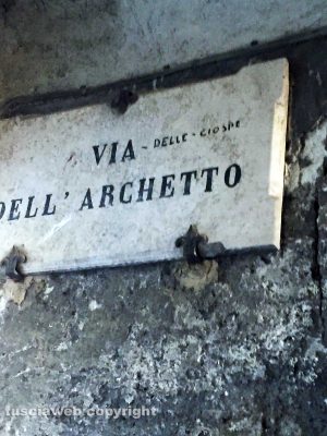 Viterbo - Via dell'Archetto rinominata via delle Ciospe