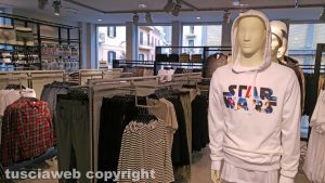 Viterbo - Inaugurazione del negozio di H&M