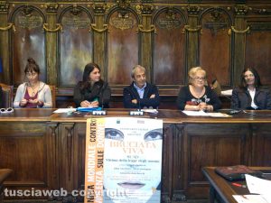 Viterbo - Giornata mondiale contro la violenza alle donne - La conferenza