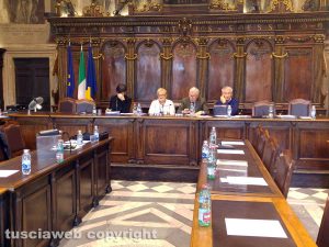 Viterbo - Migranti - Consiglio comunale straordinario