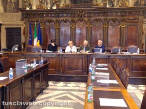 Viterbo - Migranti - Consiglio comunale straordinario