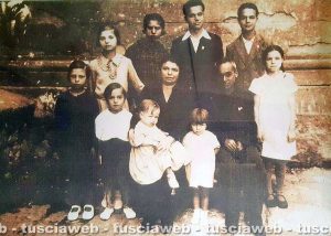 Viterbo - Come eravamo 1940 - La famiglia Floris - Burlazza