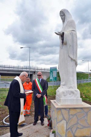 Tarquinia - Benedizione della statua della Madonnina 