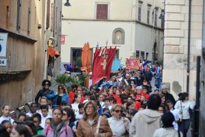 Tarquinia - Corteo in via Umberto I