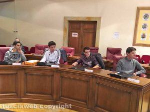 Viterbo - Mauro Mazzola incontra gli studenti delle scuole