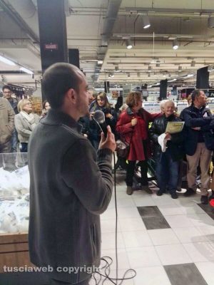 Mozzarella di bufala campana Dop Libera terra alla Coop di Roma Laurentino