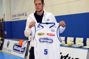 Sport - Pallacanestro - Andrea La Torre con la casacca del Treviso
