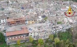 Terremoto - Amatrice vista dall'alto