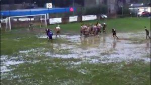 Calcio - Favl - Grotte Santo Stefano sotto la pioggia