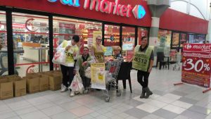Tarquinia - Volontari di Semi di Pace alla colletta alimentare