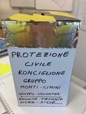 Ronciglione - I generi raccolti dalla Protezione civile