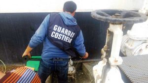Civitavecchia - Guardia costiera in azione