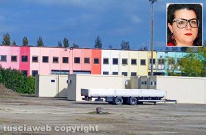 Viterbo - Il centro d'accoglienza migranti all'ex fiera - Nel riquadro Chiara Frontini