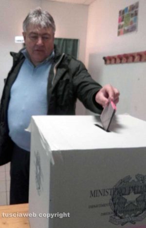 Viterbo - Referendum - Umberto Fusco al voto