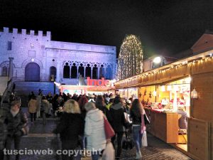 Viterbo - Caffeina Christmas village - Piazza S. Lorenzo