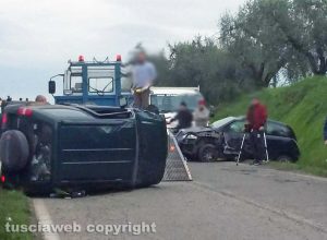 Fabrica di Roma - Scontro fra auto sulla Sp27 Faleriense