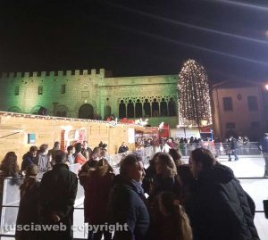 Viterbo - Caffeina Christmas village - Piazza S. Lorenzo