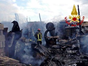 Fiumicino - A fuoco falegnameria 