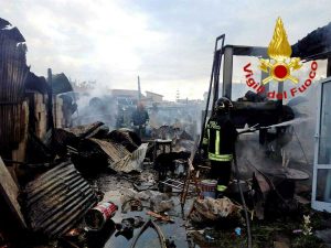 Fiumicino - A fuoco falegnameria 