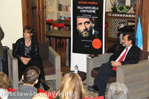 Viterbo - L'incontro con Ingroia della Uil scuola