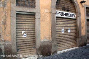 Centro storico di Viterbo - Un negozio chiuso